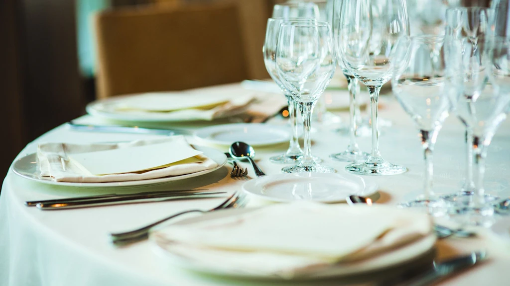 Table Selection and Seating Capacity Guide