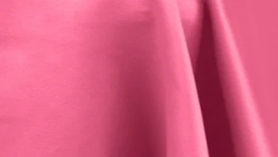 Light Fuchsia Pink (Lux) Lamour 132″ Round