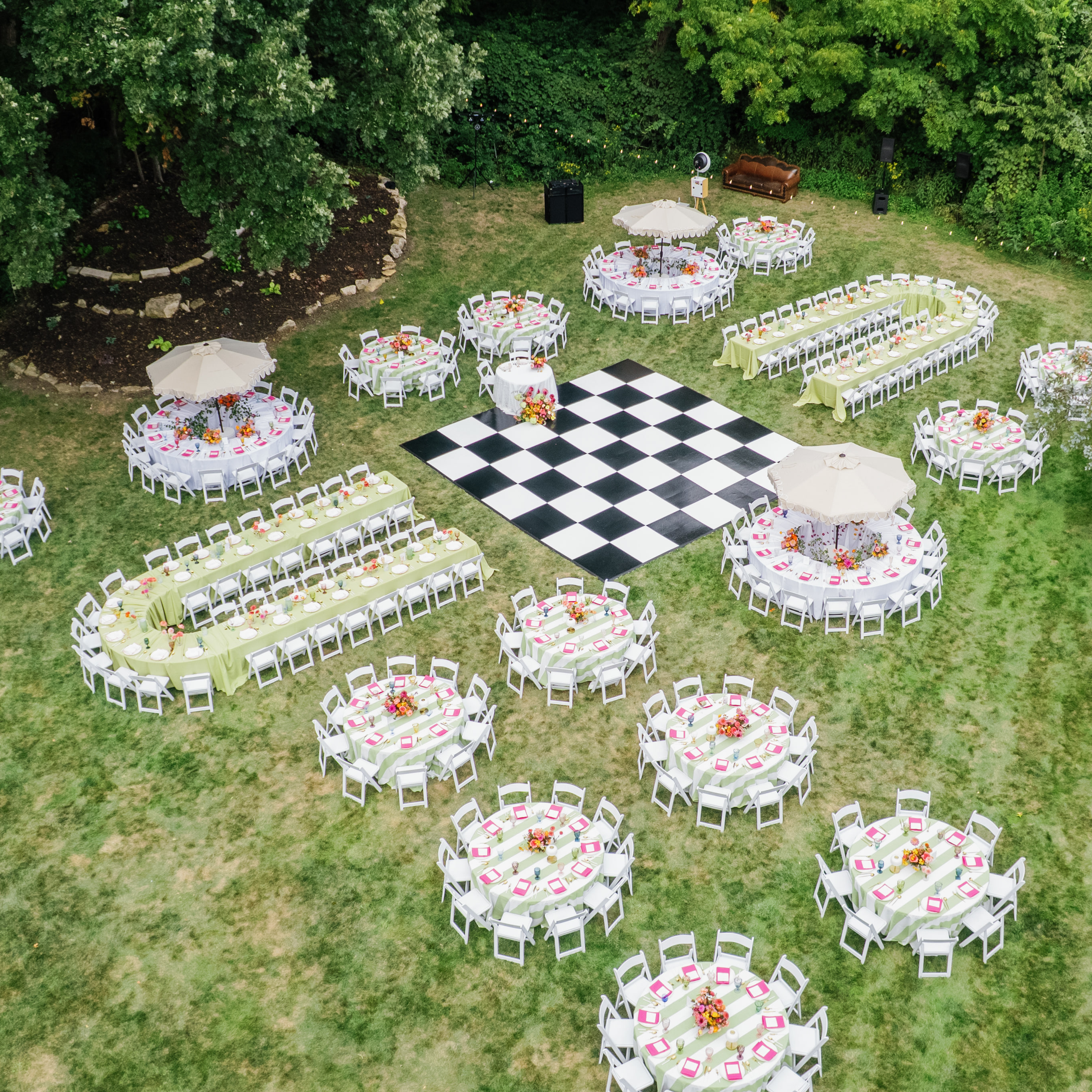 How Many Tables & Chairs Should You Rent?